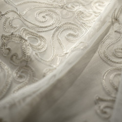 Zámecká záclona Eclipse od Sarelli