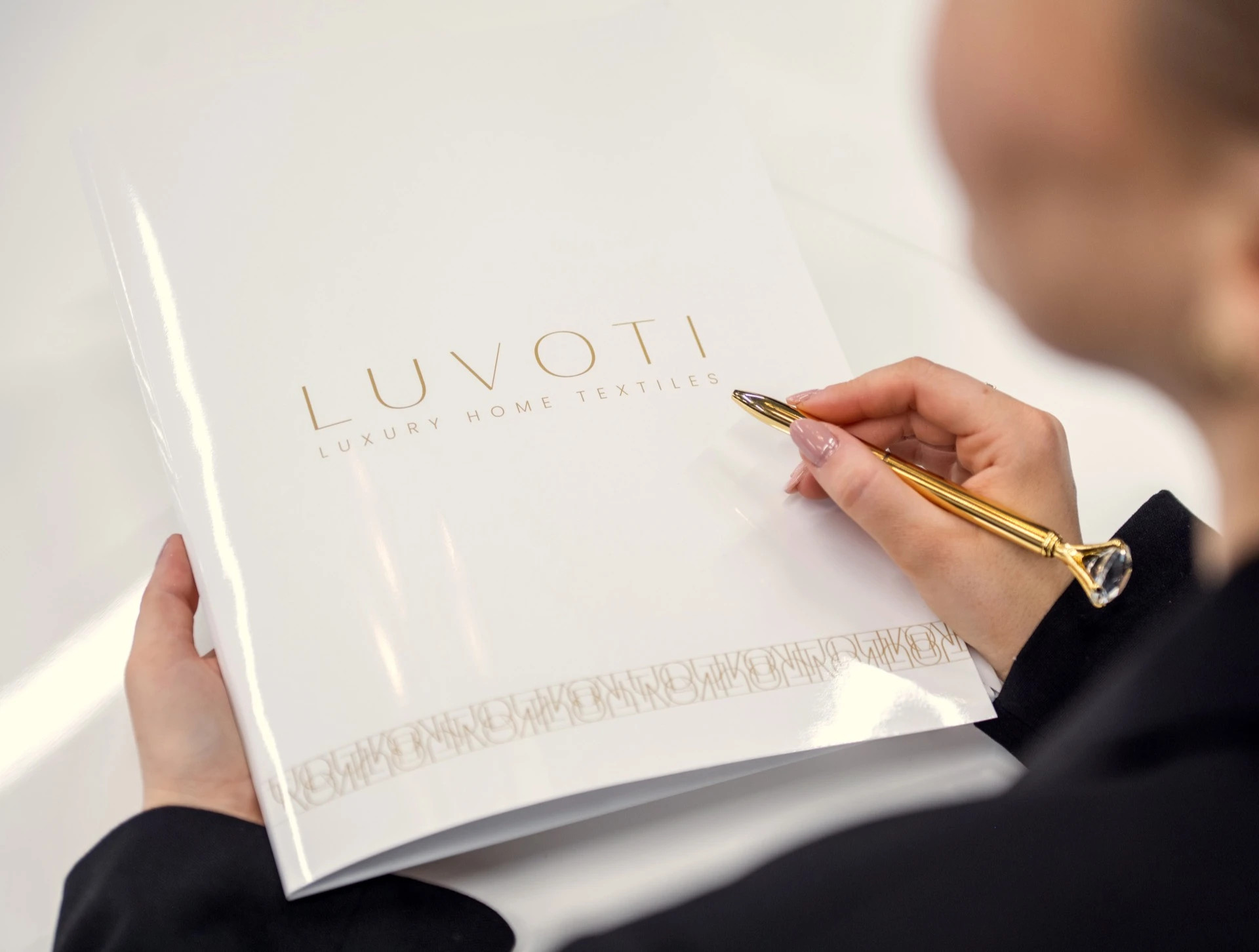 Signature kolekce LUVOTI